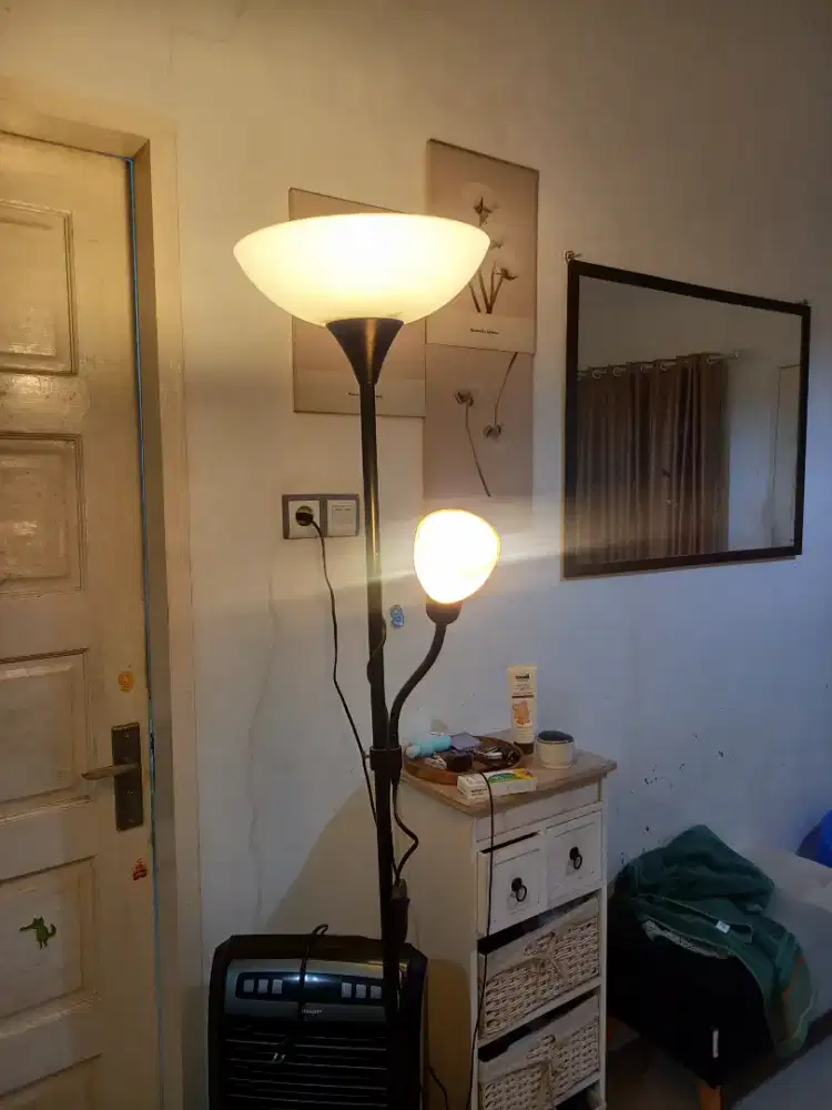 Lampu Standing Floor Merk Informa