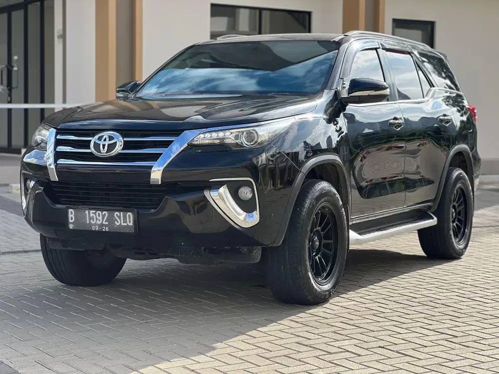Toyota Fortuner VRZ 2.4 Diesel AT 2016 Pajak Panjang