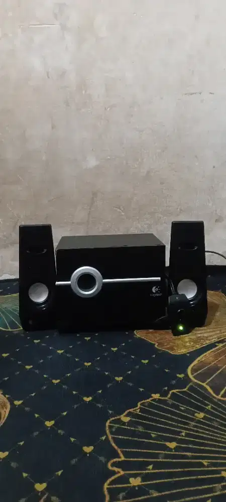 Speaker Logitech Z103