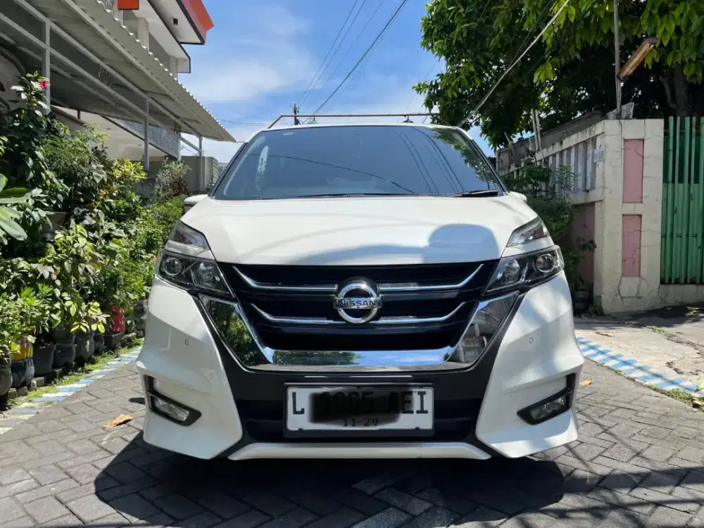 NISSAN SERENA HWS AT 2019 PUTIH