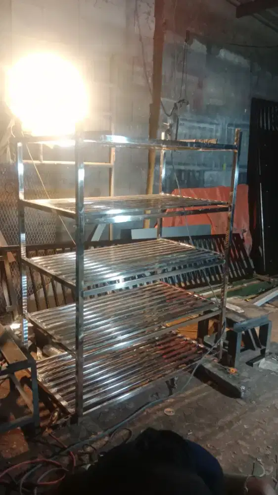 meja dan kursi buat caffe.rumah makan.dll