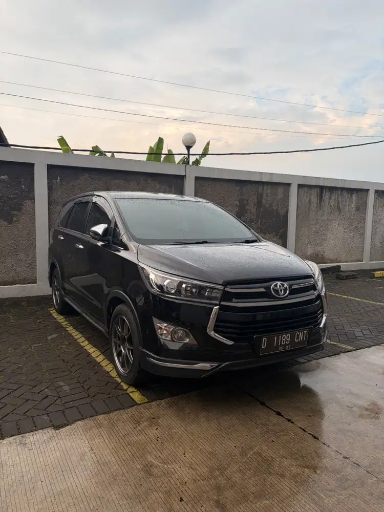 Innova Venturer Diesel 2017