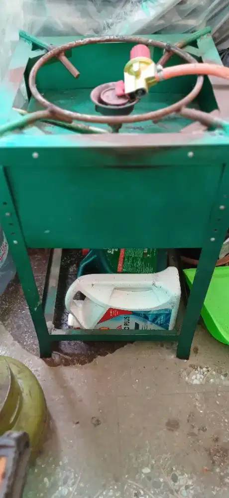 Kompor Gas Mawar perhatikan ditengah ada lingkaran nya