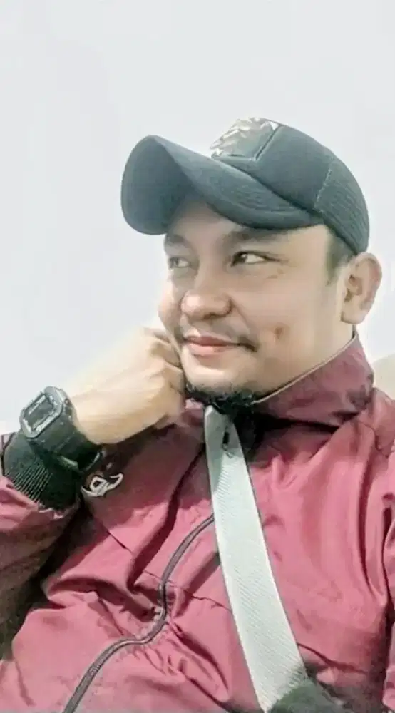 Cari kerjaan apah ajjh