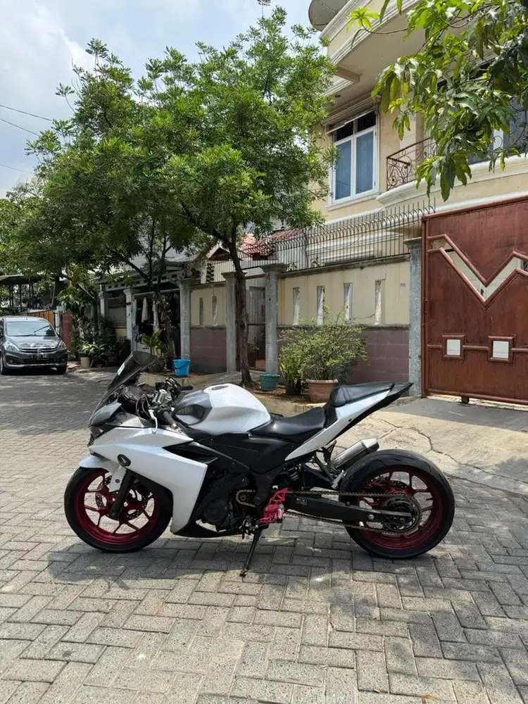 Yamaha R25 2014 JUAL CEPAT/BU