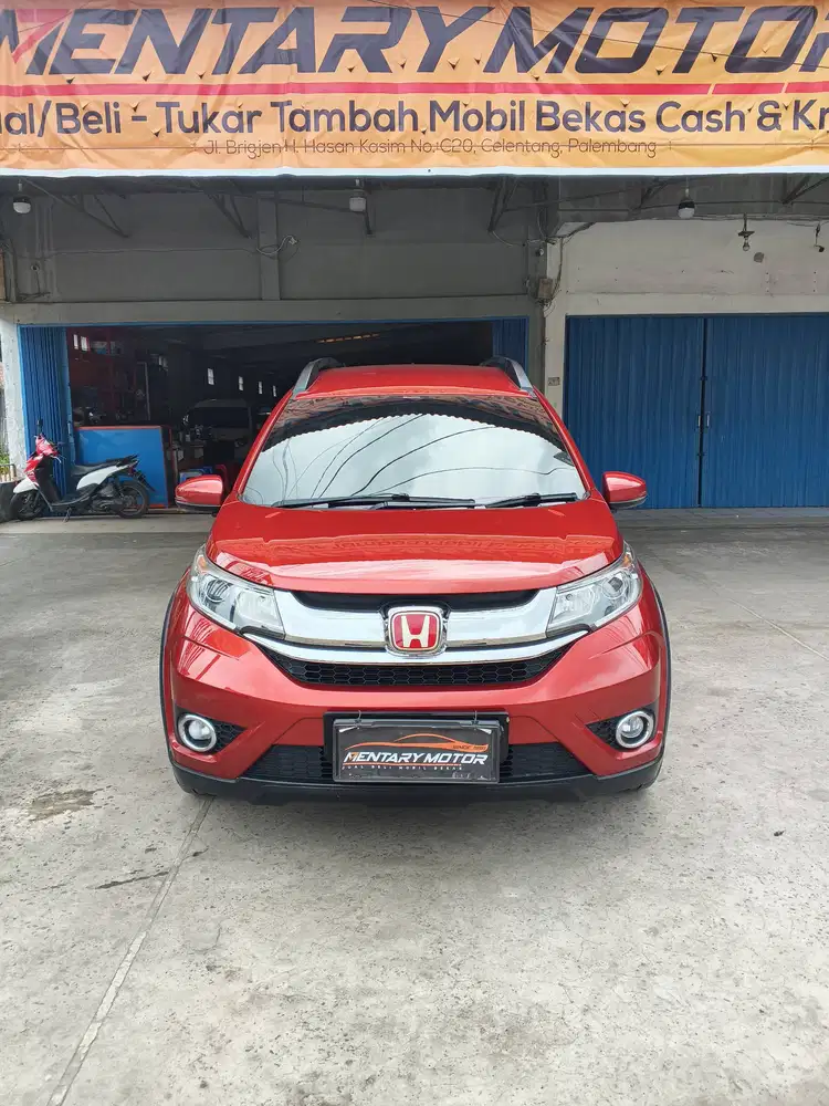 BRV Prestige CVT Automatic Tahun 2017 Merah Murah Bagus Terawat Baru
