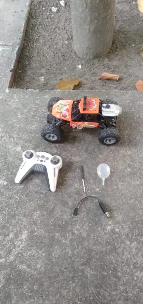 Di jual mobil remot anak ada lampu,musik,asap buah dll murah aja