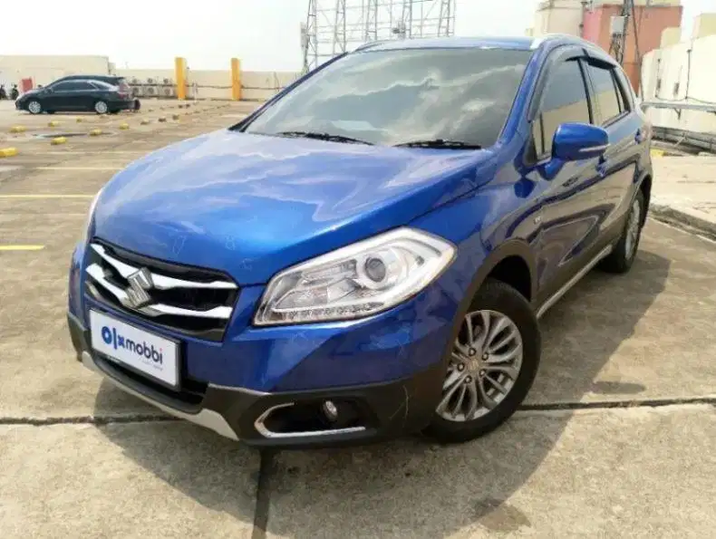 Kredit Aman Terpercaya Suzuki SX4 1.5 S-Cross Bensin-MT 2016 ZMQ