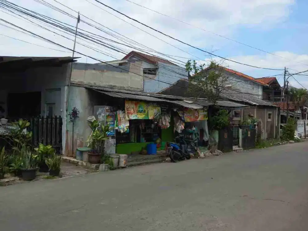 Di jual segera rumah pinggir jalan raya angkot di depok timur