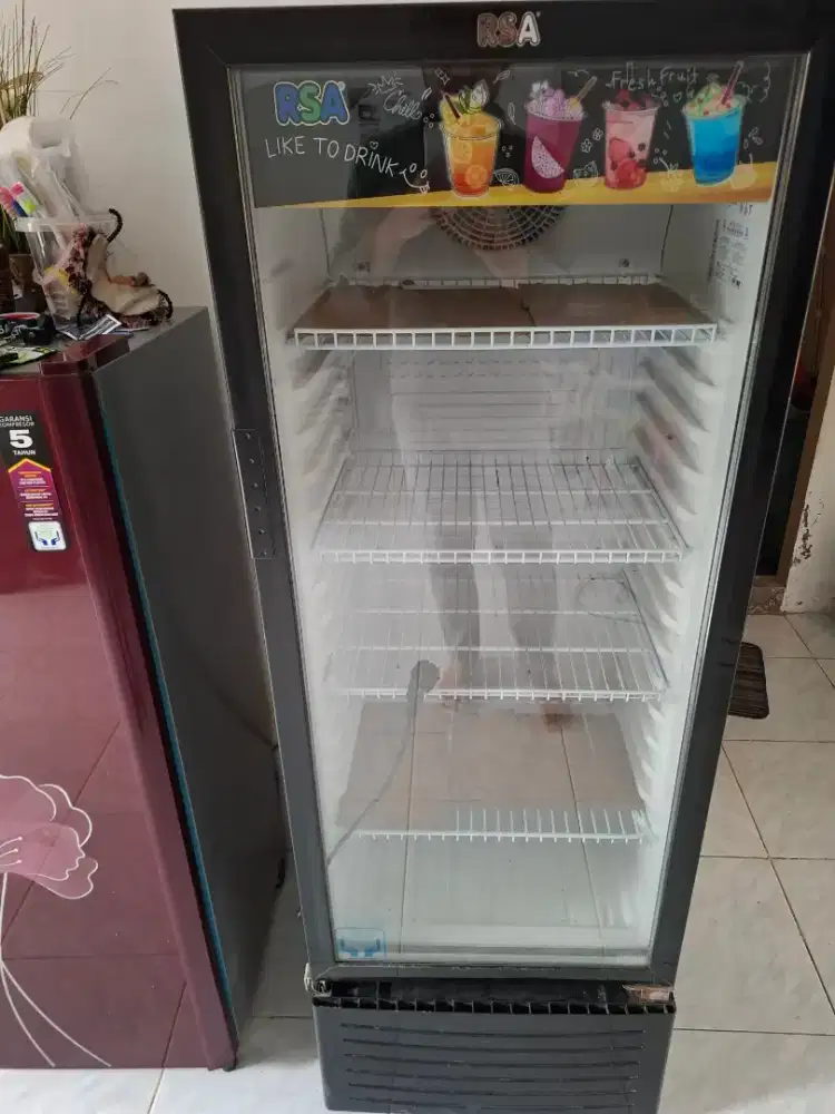 KULKAS SHOWCASE MEREK RSA