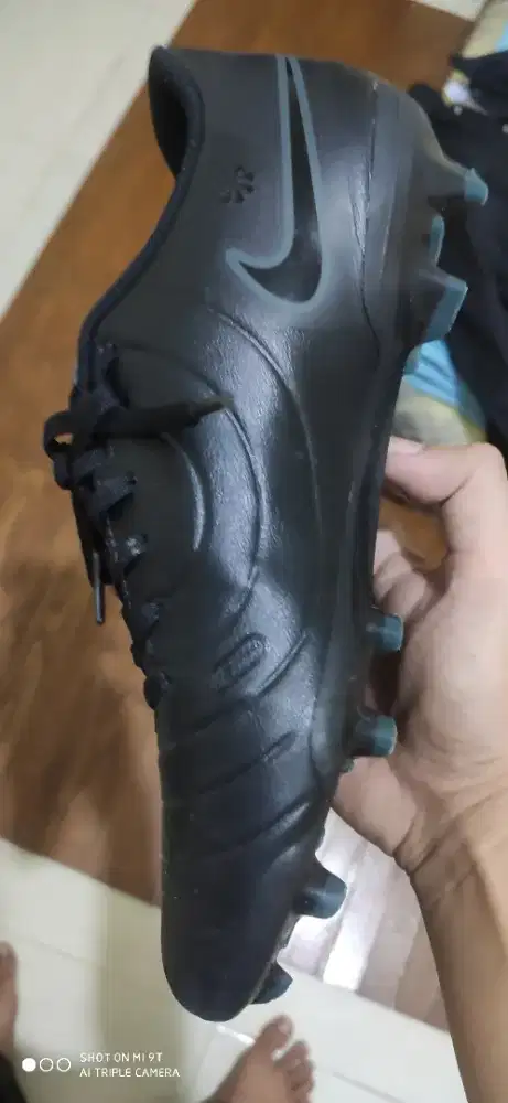 Sepatu bola nike tiempo legend 10 size 41- 42