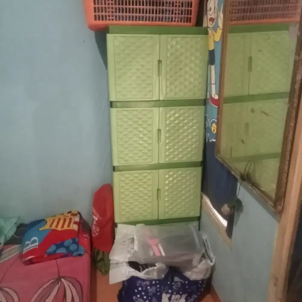 lemari plastik 4susun