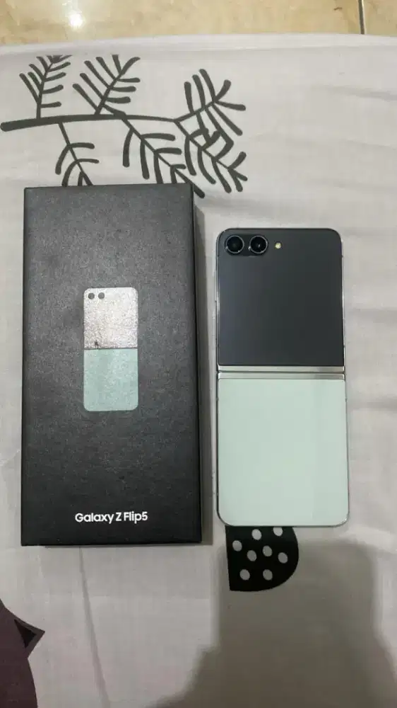 samsung z flip 5 8/125