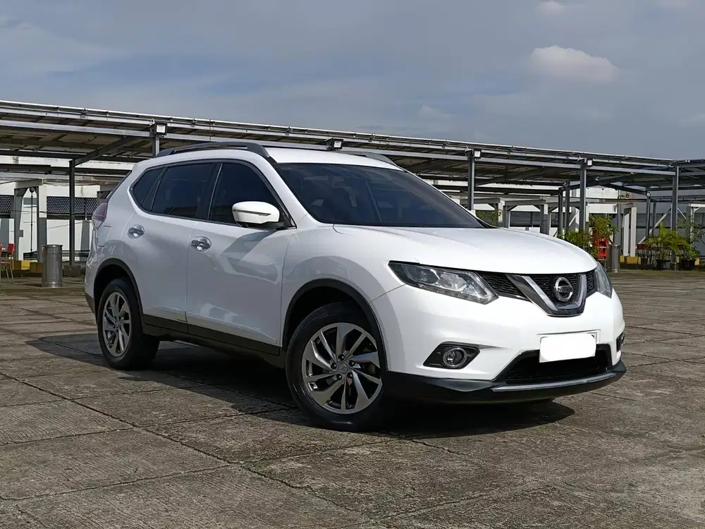 (TDP 30JT) LOW KM 125 RB ! NISSAN X-TRAIL 2.5 PUTIH 2015 ! TERAWAT !