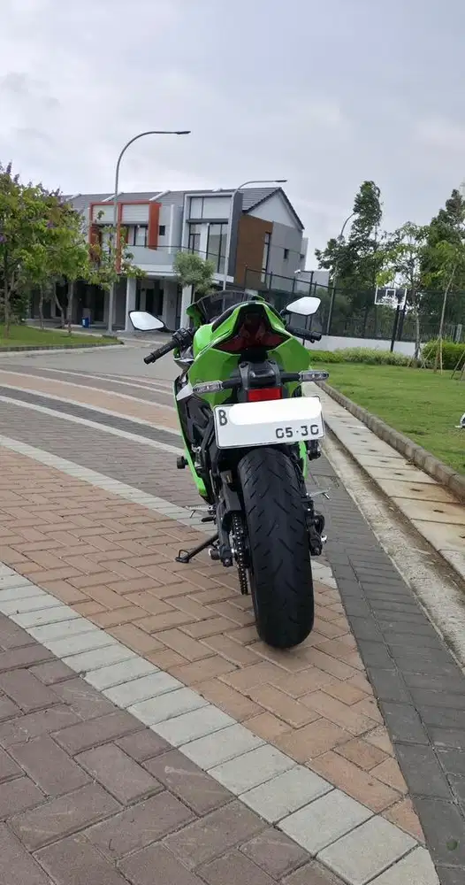 Zx25RR ABS QS KRT 2025 Low km, seperti baru.