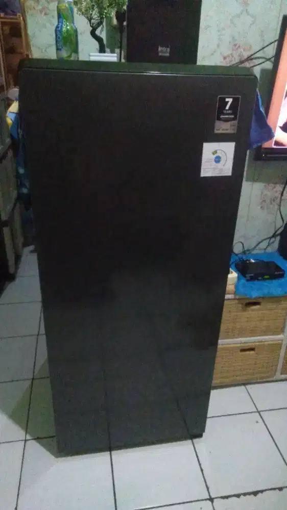 Kulkas Sharp 1 pintu