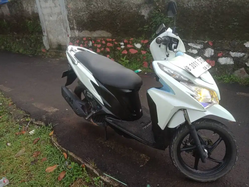 Vario 125 kzr Old