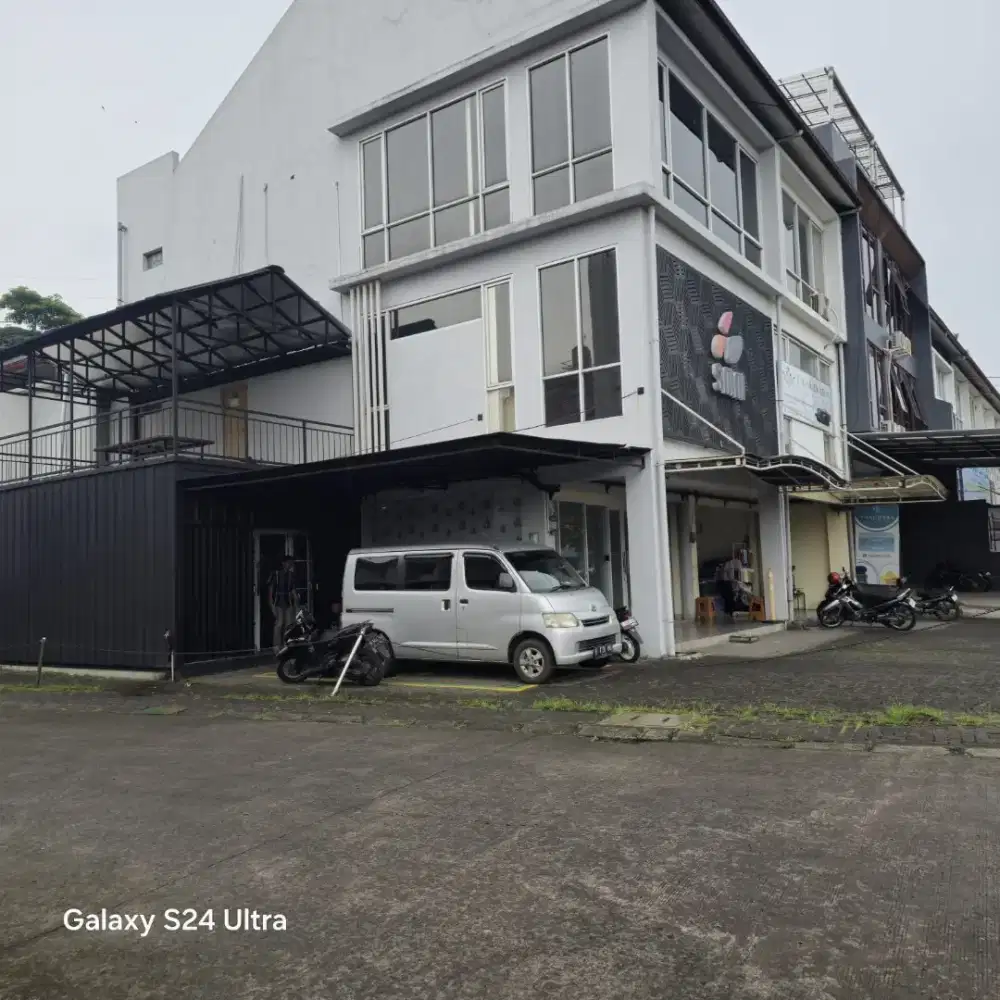 Dijual 1 Unit Ruko 3 Lantai Fully Furnished