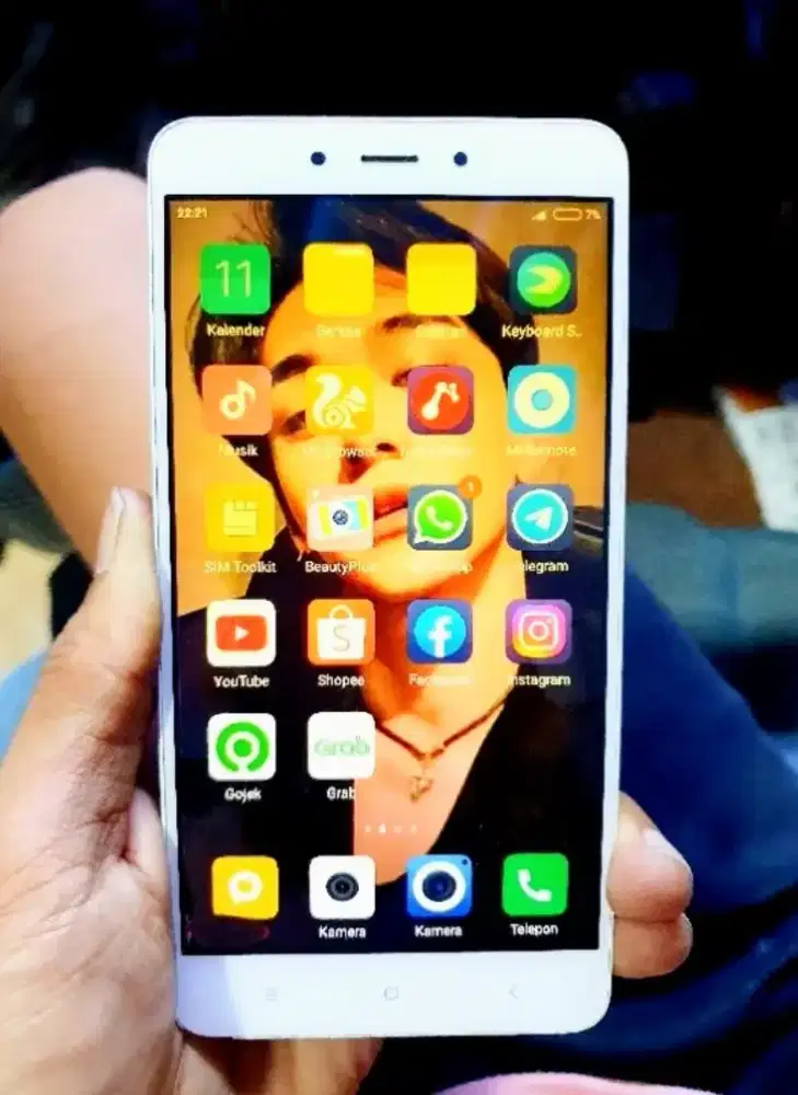 Xiaomi Redmi note 4 4G Ram 3/32 gb masih bawaan sehat