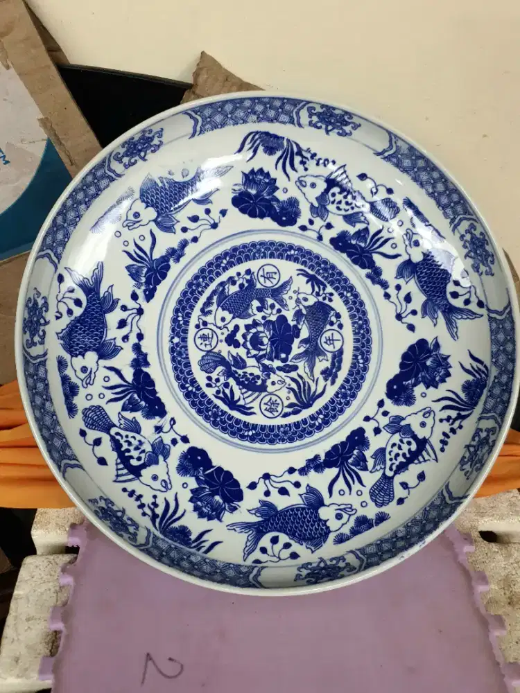 Piring Antik motif ikan