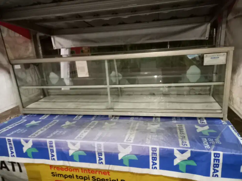 Dijual etalase serba guna