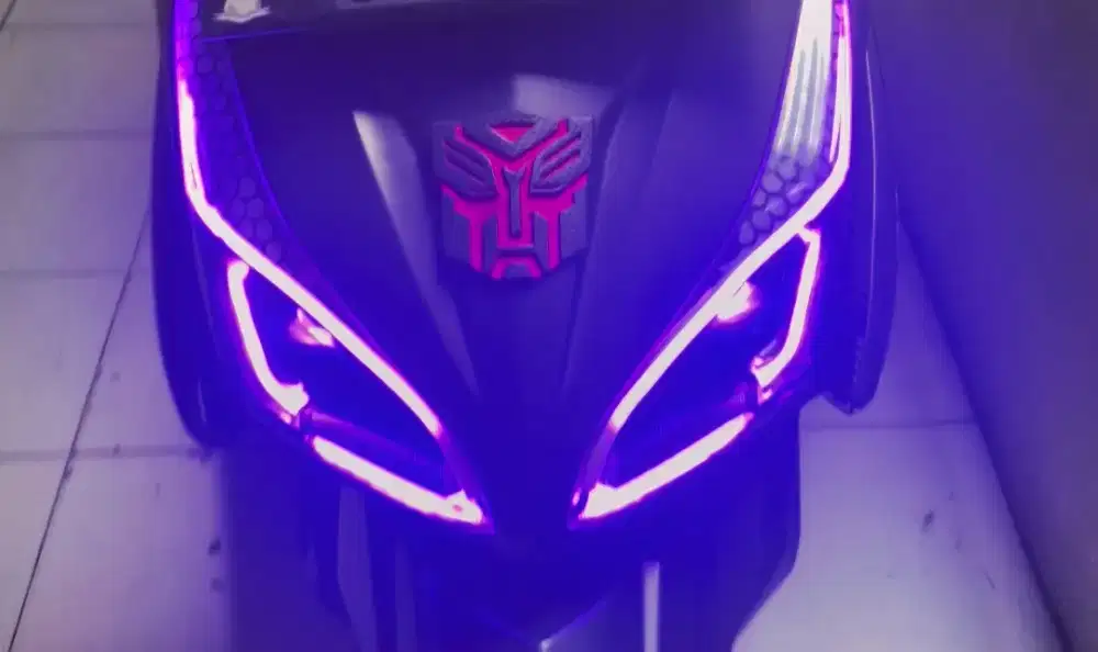 Reflektor + lampu custom vario 110 esp