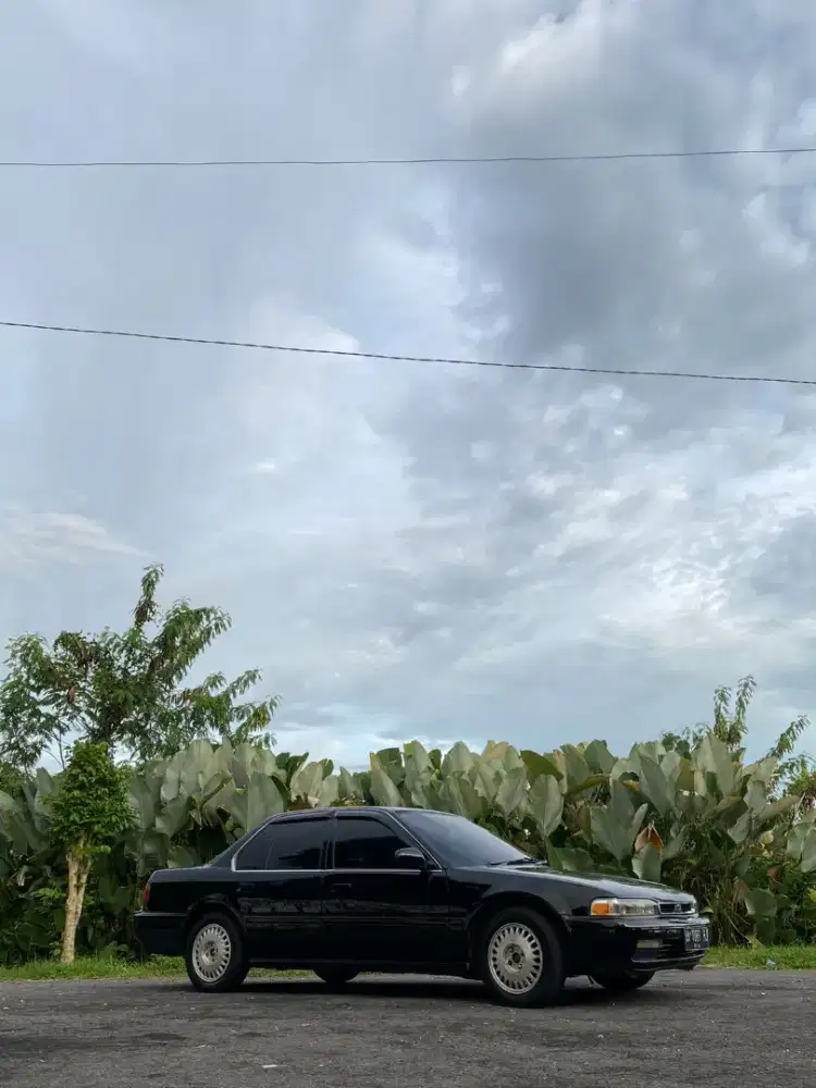 Jual butuh Accord maestro 1993 injeksi