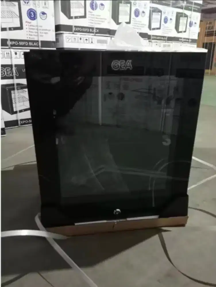 KULKAS MINI GEA - KULKAS KECIL KOST ' SHOWCASE MINI