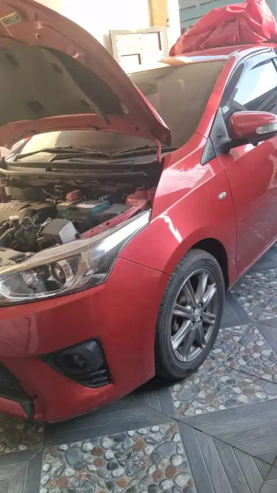 Toyota Yaris 2015 G AT – Red on Red Sporty Edition!, pajak ON