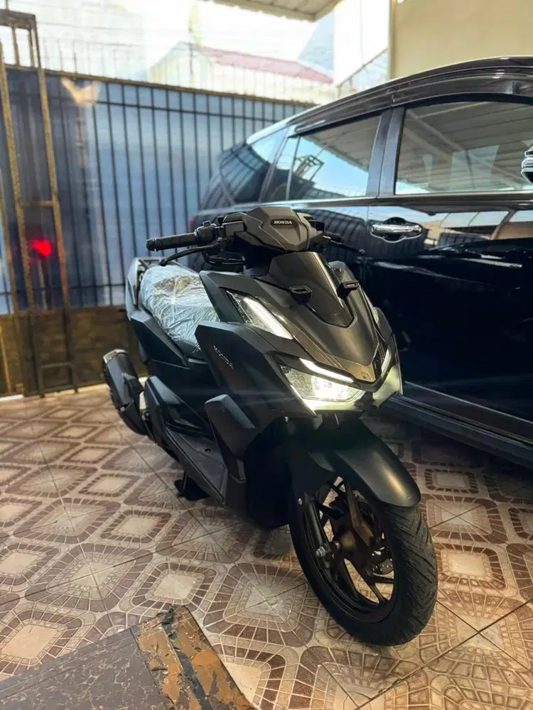 KM 92 KILO! VARIO 160 ABS 2025 HITAM GRESS LIKE NEW