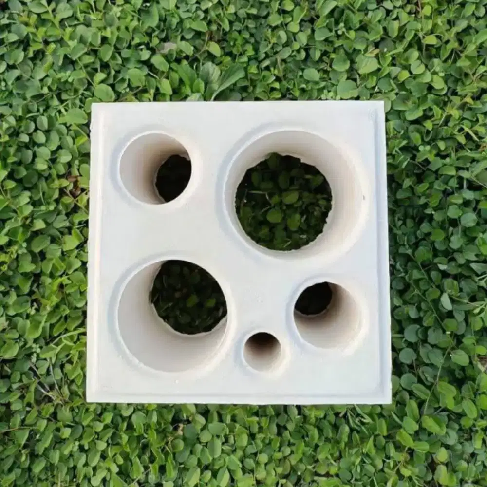 Roster beton minimalis