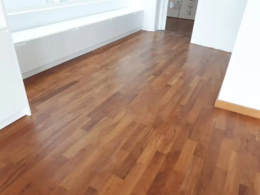 Lantai kayu/parke,kitchen set,bed set