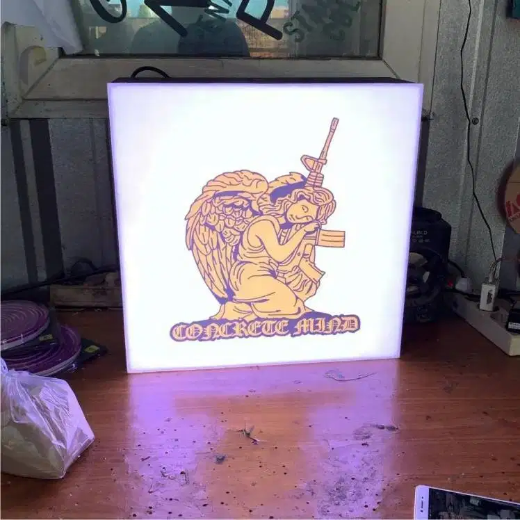 Signage Custom. Lettersign. Huruf Timbul. Neon Box. Billboard. Padel