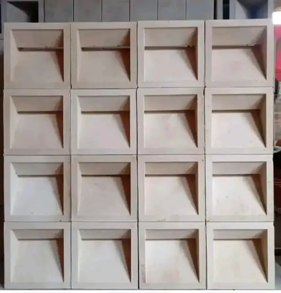 Roster Beton Minimalis