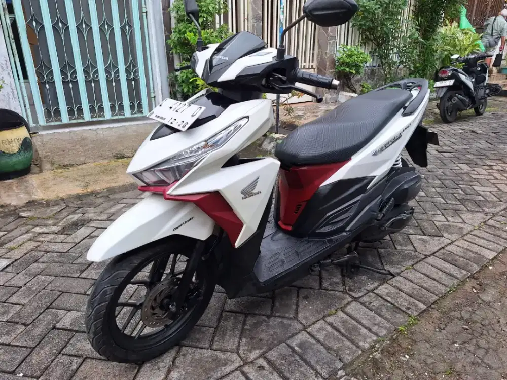 Jual vario 150 2016 km 40 kondisi sgt bagus samsat manyar