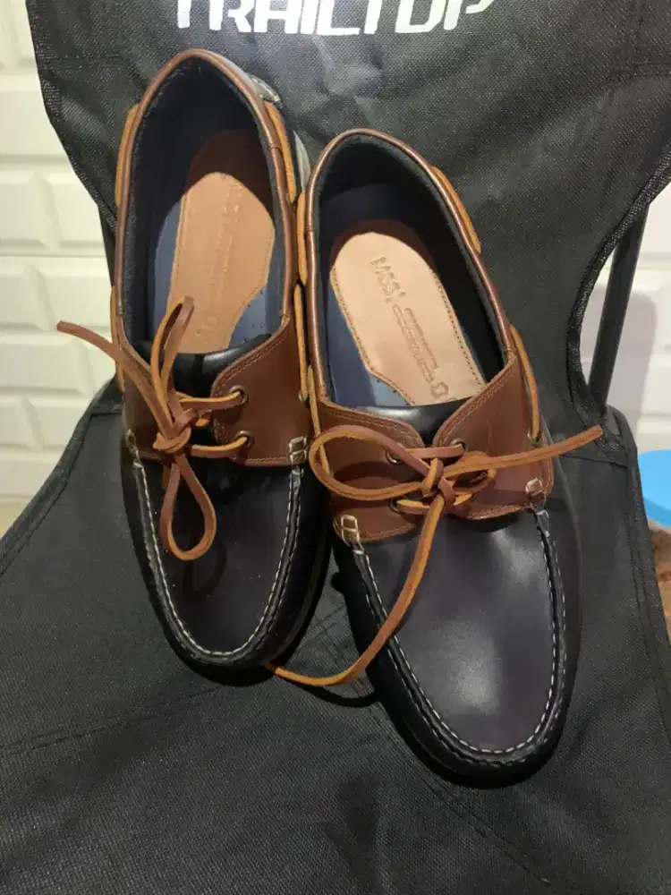 Sepatu Marks and Spencer UK 10¹/² Made in India