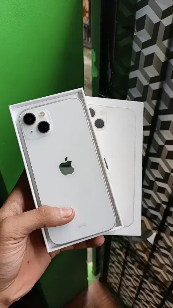 iPhone 13 128gb iBox