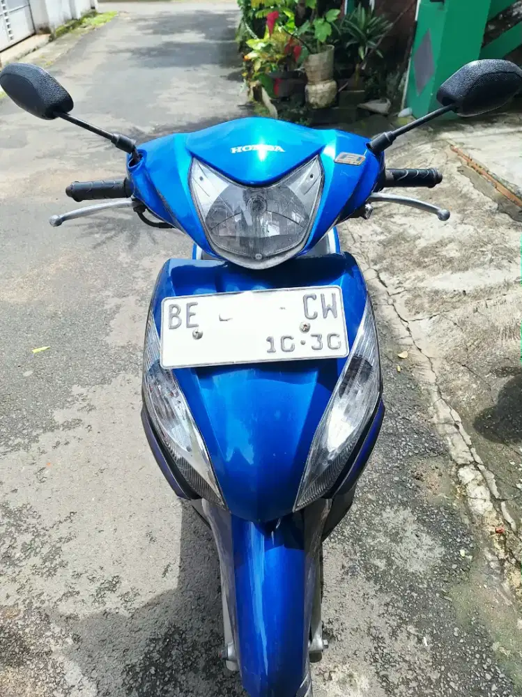 Honda spacy 2013