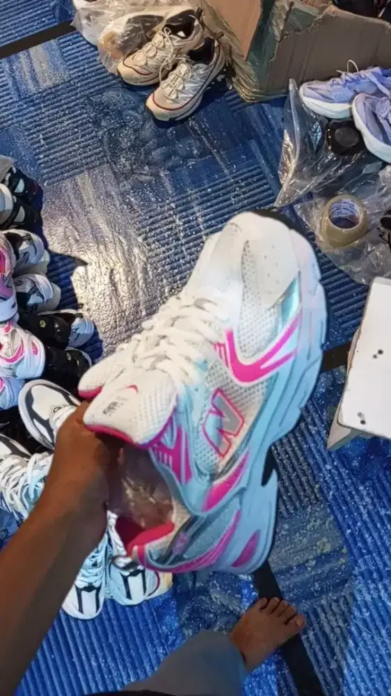 Sepatu NB 530 wanita size 40 insole 25cm