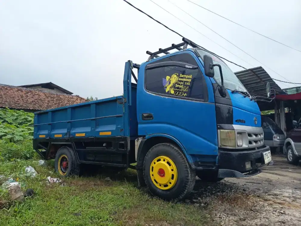 Engkel Dyna 4ban bak 3way kabin jungkit