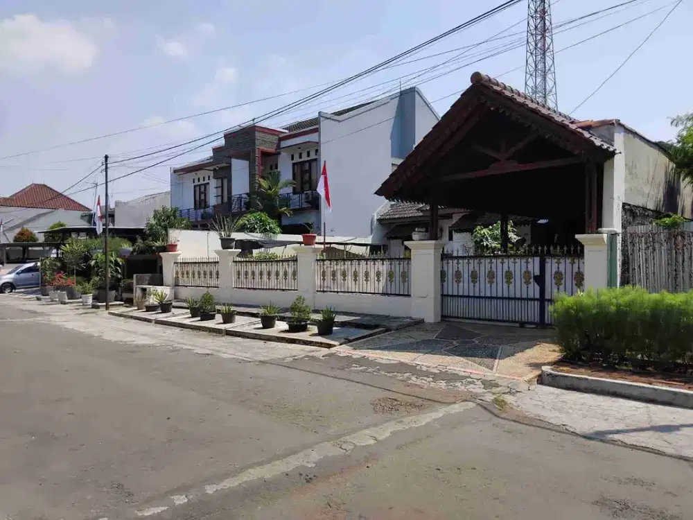 Rumah TEDUH ASRI komplek Jakapermai Bekasi Barat