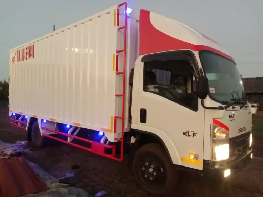 Karoseri box besi body repair service (Isuzu, Mitsubishi, Hino)