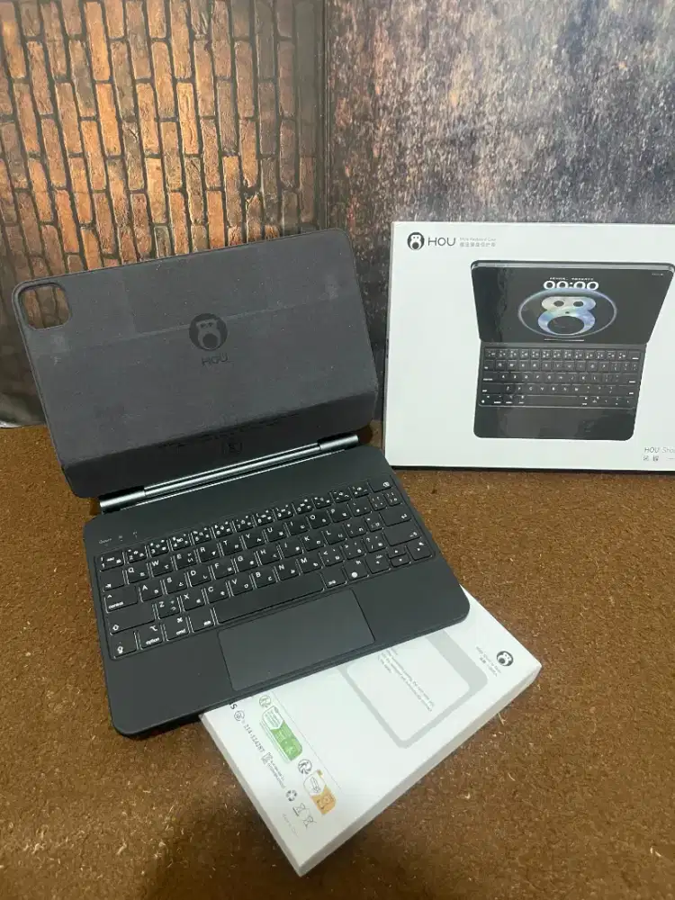 Magic Keyboard Hou Bluetooth iPad Pro M4 11 inch Like New