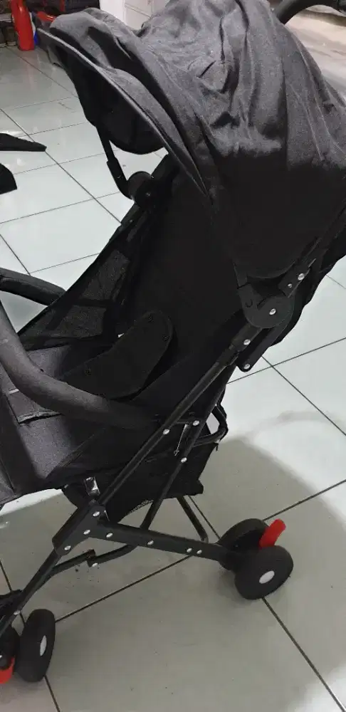 Stroller murah kondisi bagus jarang dipakai