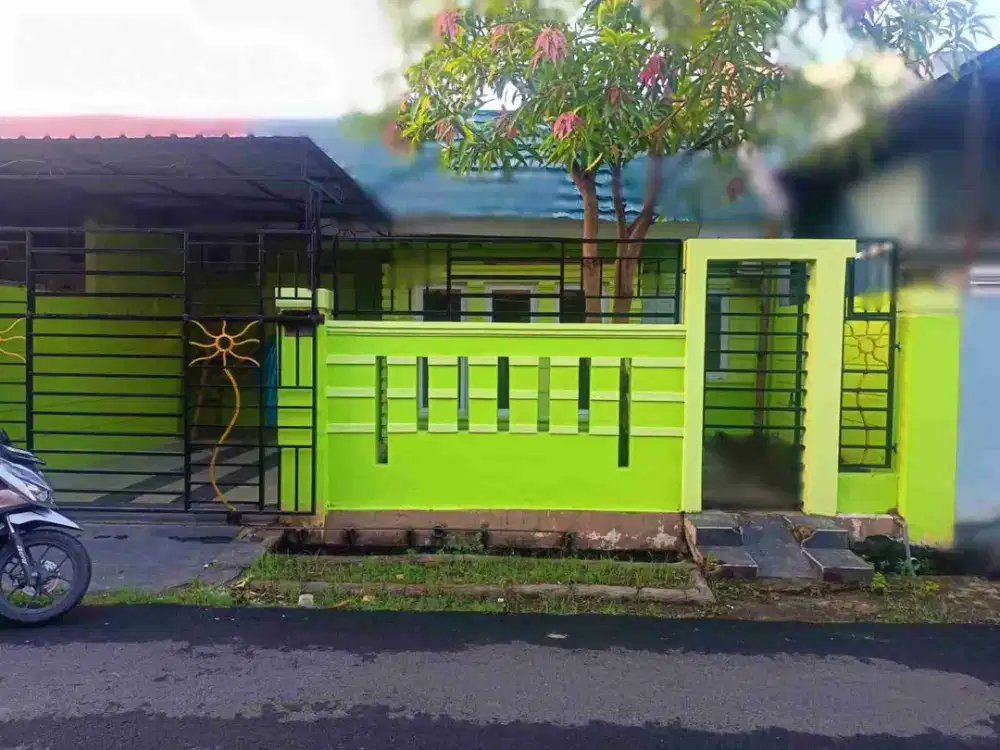 Rumah Minasa Sari 
Minasa Upa
7.5X14, 2 Kamar 2 WC
1.5 Lantai
Lantai atas Jemuran