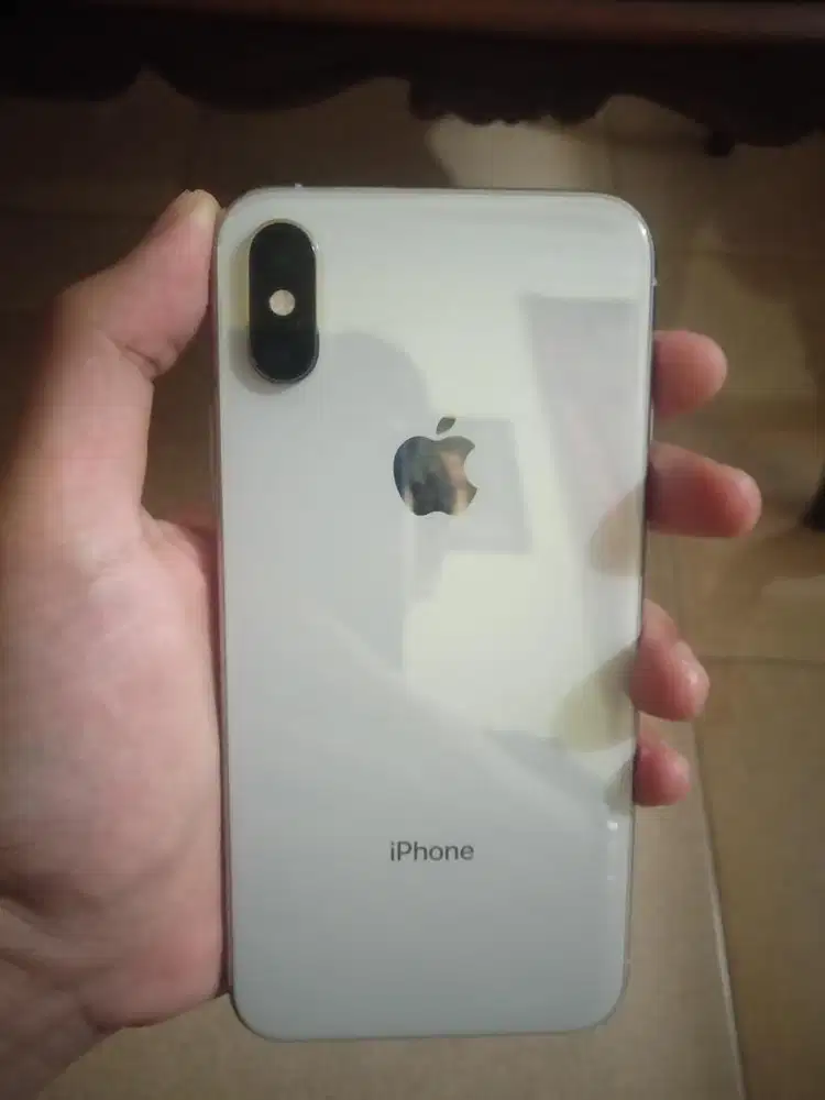iphone xs 4/64 gb