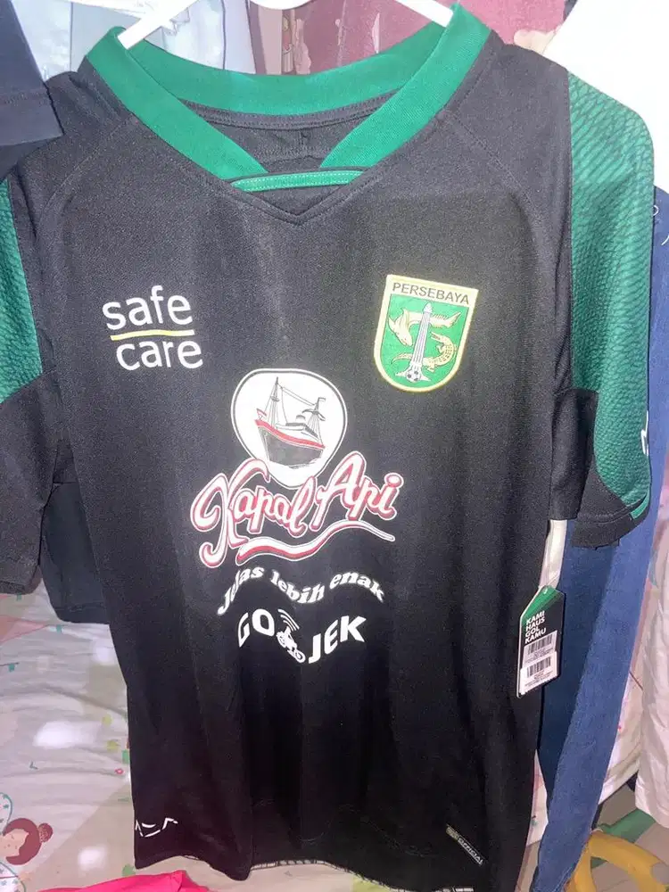 Baju bola persebaya kapalapi
