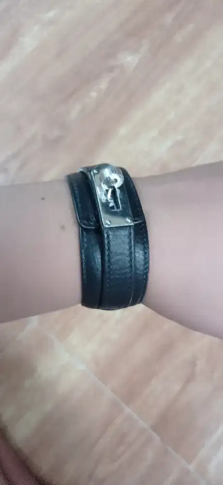 Gelang Hermes kulit premium