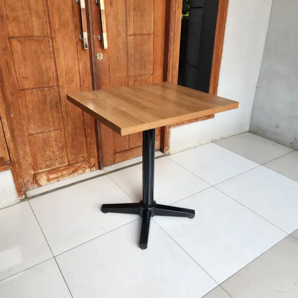 Meja ex Cafe - Meja ex Resto M5