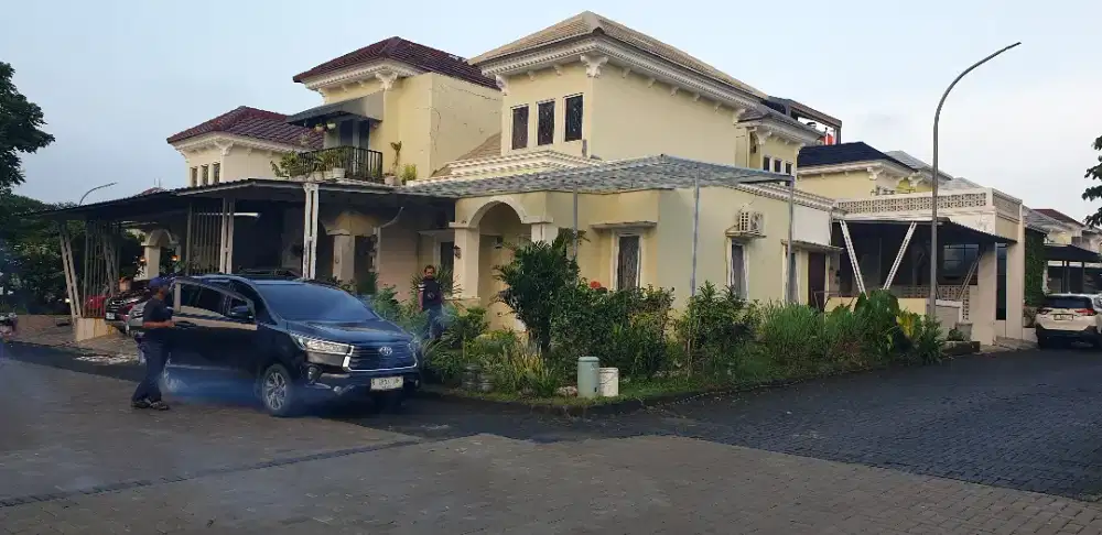 Dijual Segera Rumah posisi Strategis Utama ( Bisa TO )